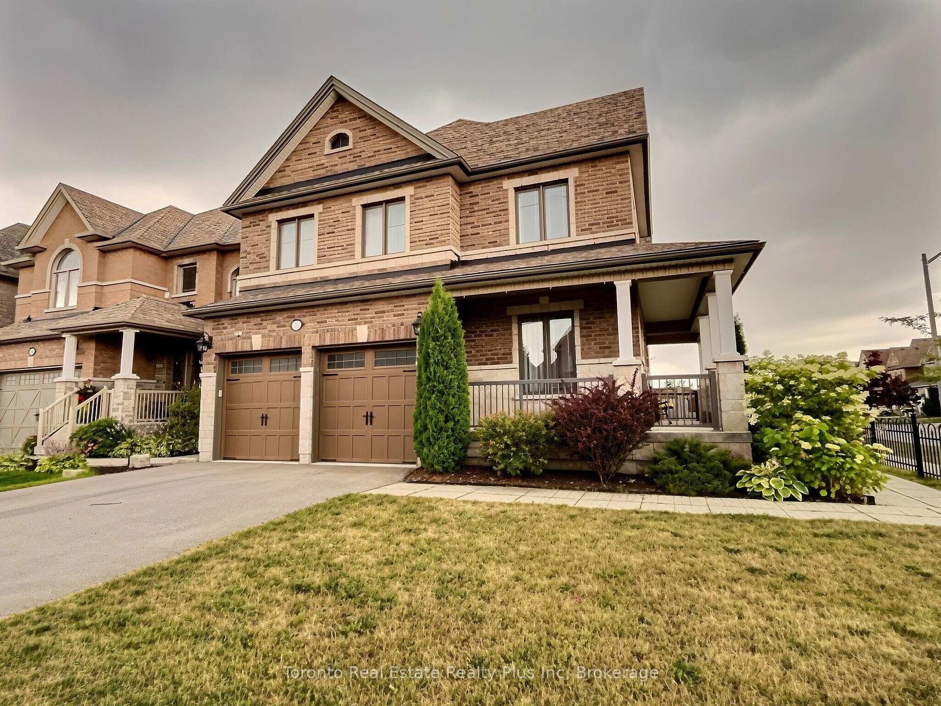 Photo 2 of 214 Eighth Avenue, New Tecumseth, Alliston — HOMEH