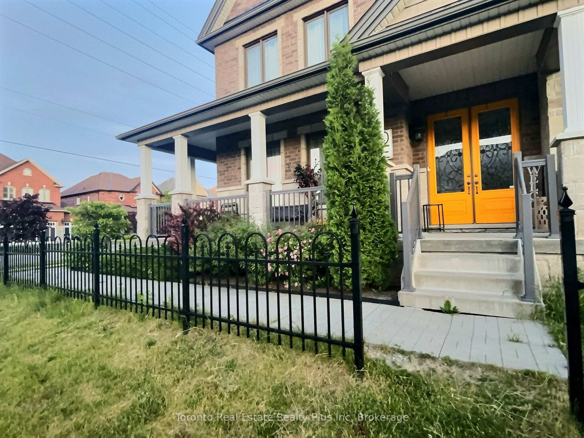 Photo 4 of 214 Eighth Avenue, New Tecumseth, Alliston — HOMEH