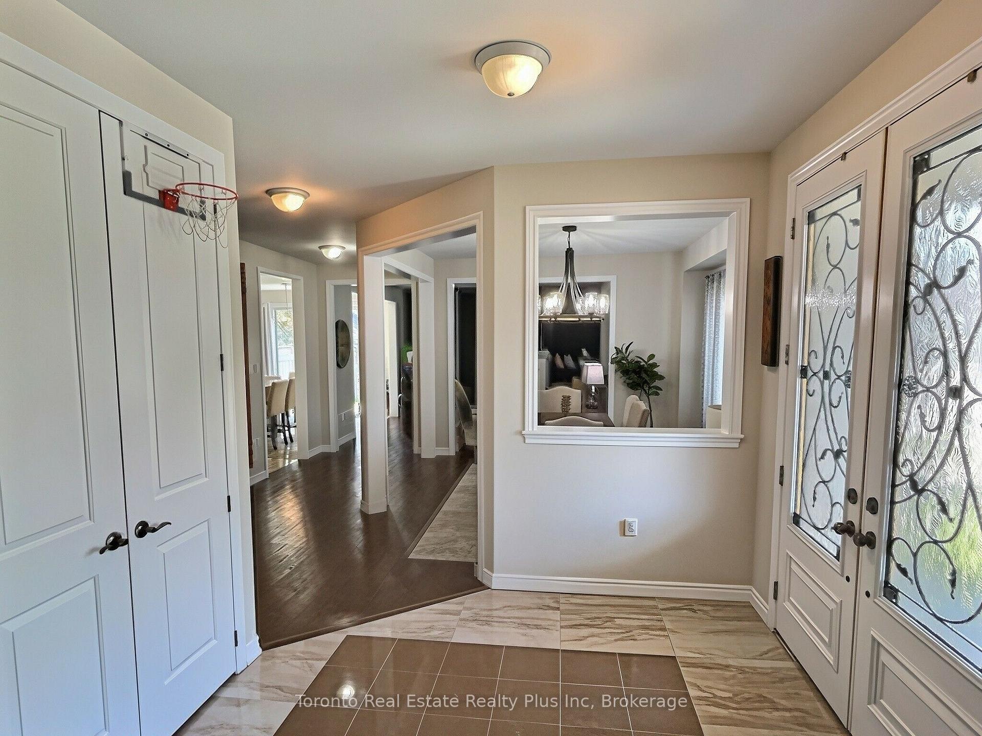 Photo 7 of 214 Eighth Avenue, New Tecumseth, Alliston — HOMEH