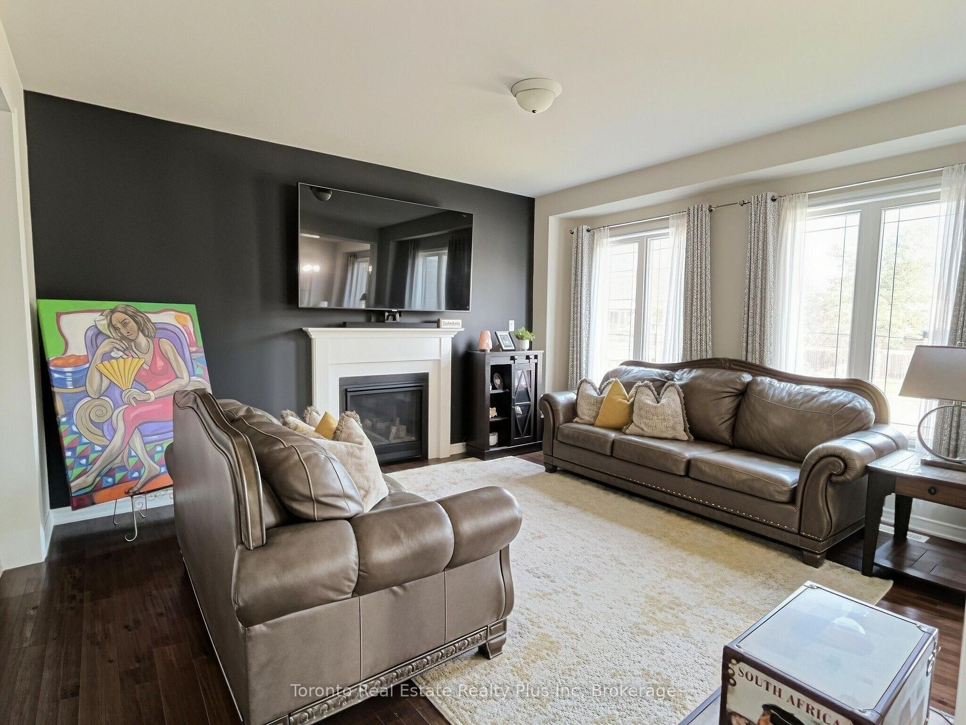Photo 16 of 214 Eighth Avenue, New Tecumseth, Alliston — HOMEH