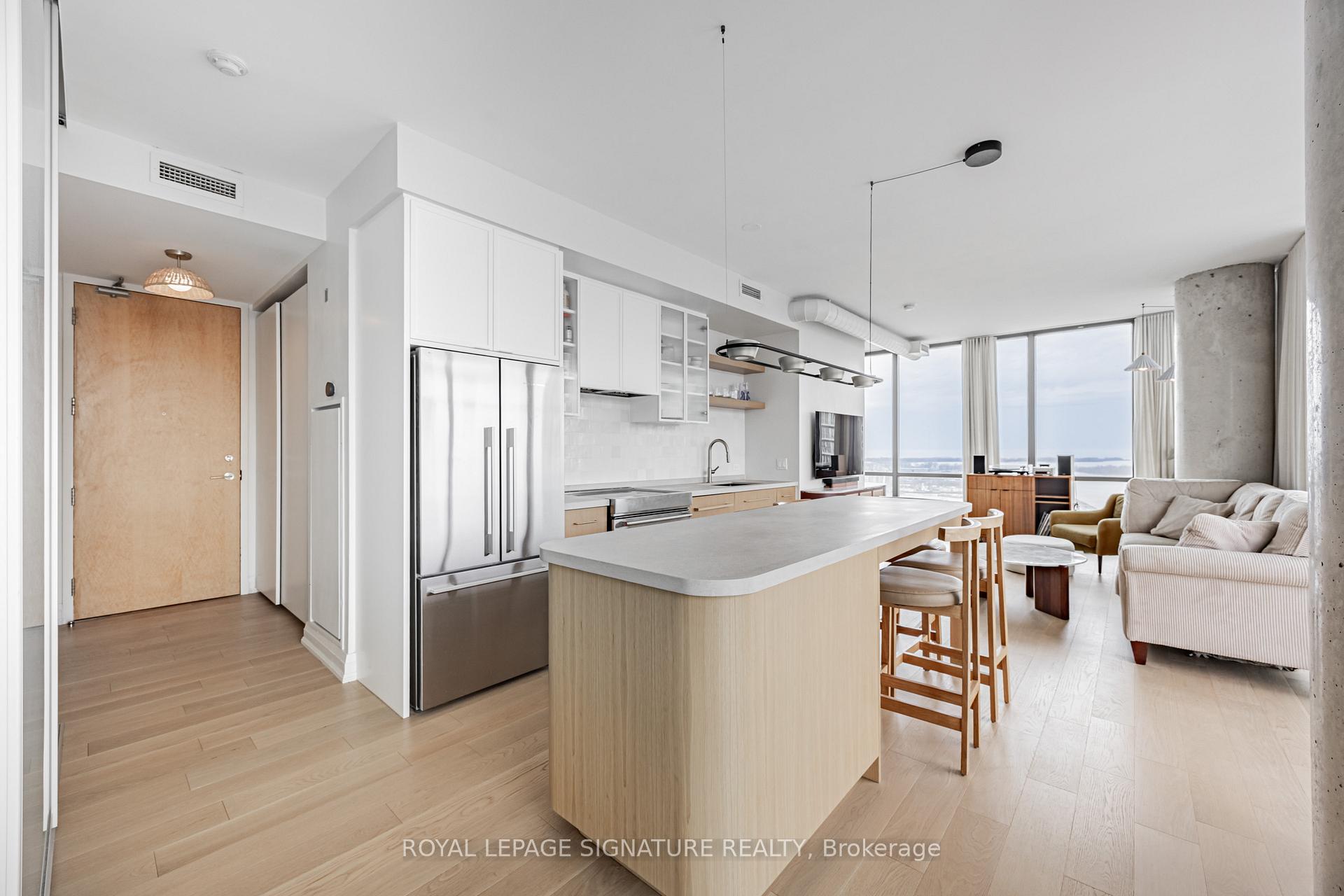 Photo 2 of Unit 2406, 33 Mill Street, Toronto, Waterfront Communities — HOMEH