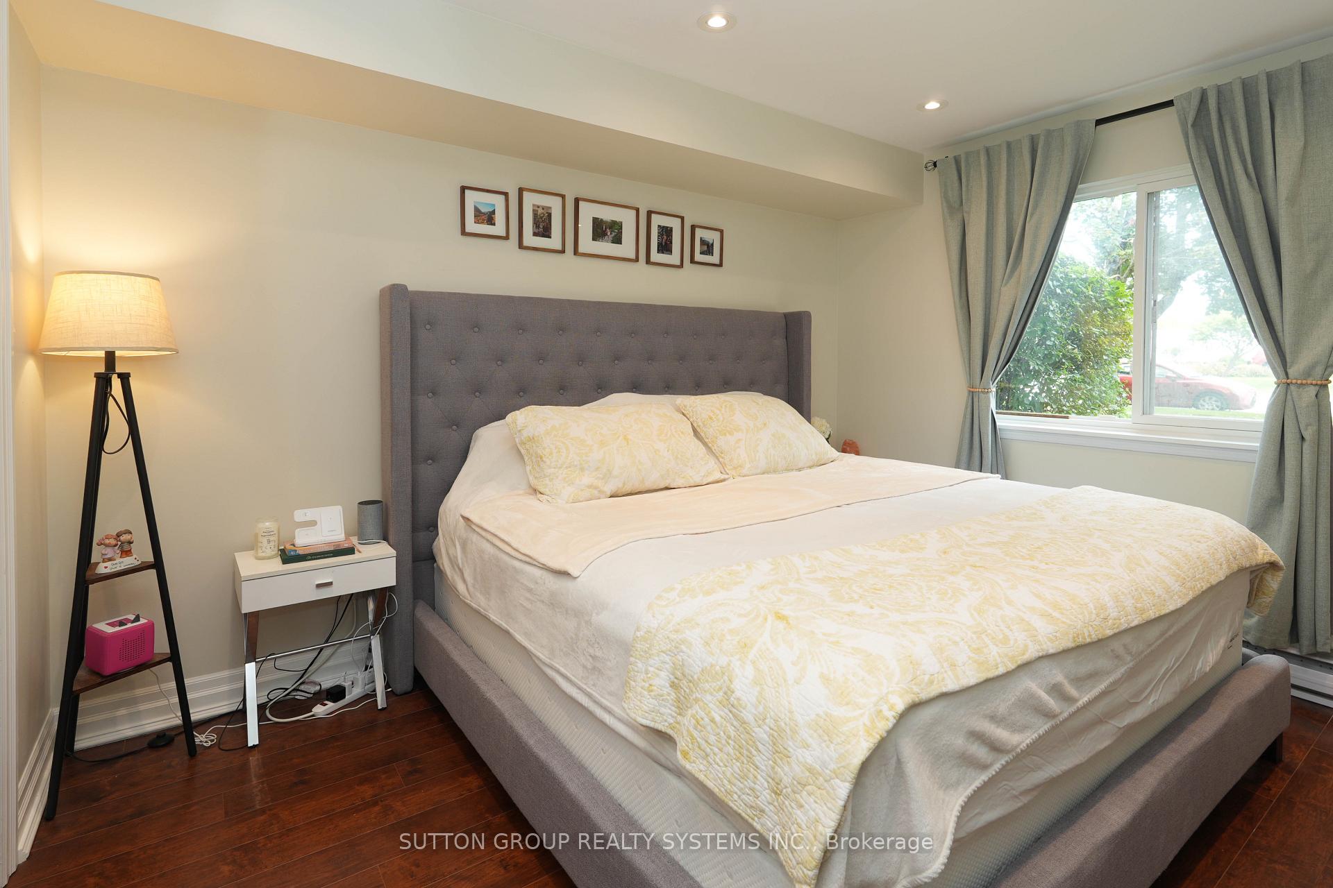 Photo 15 of Unit 812, 1508 Pilgrims Way, Oakville, Glen Abbey — HOMEH