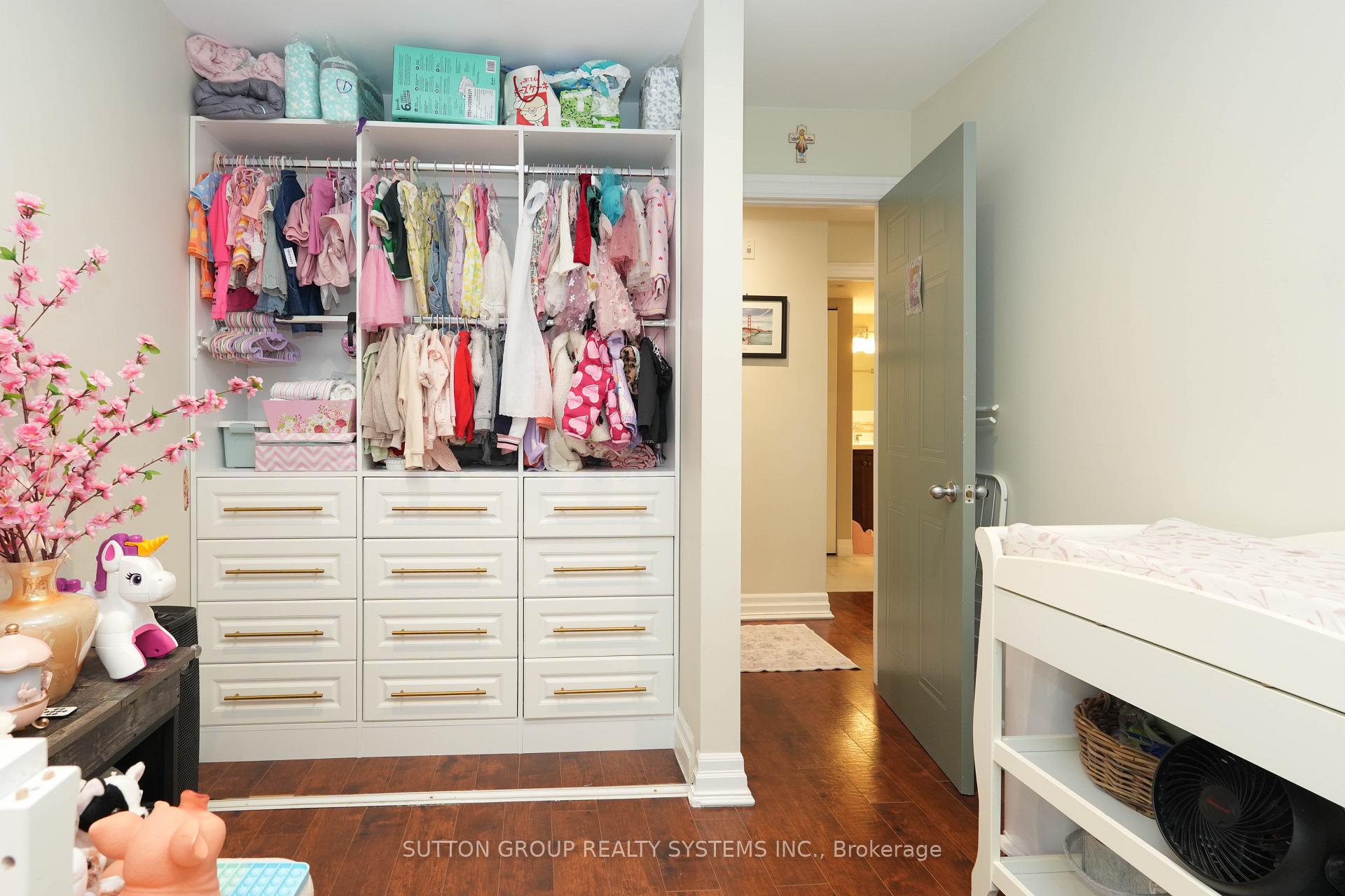 Photo 20 of Unit 812, 1508 Pilgrims Way, Oakville, Glen Abbey — HOMEH