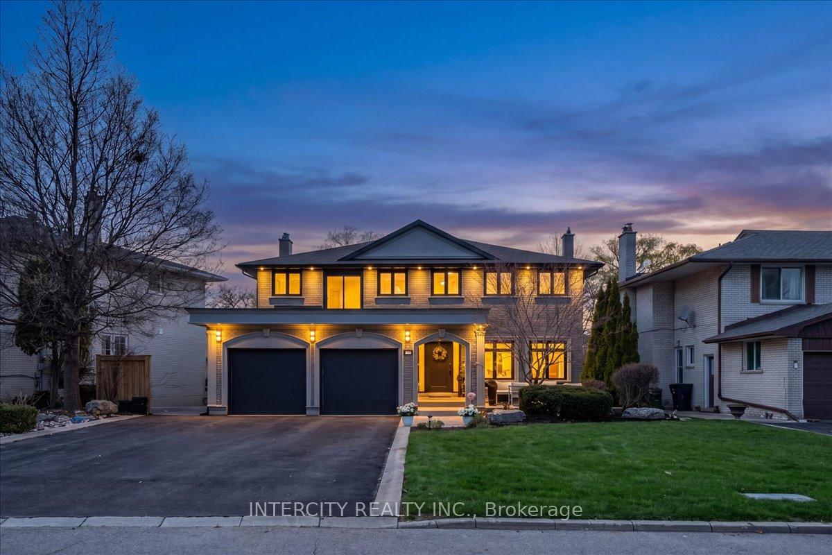 Front of 61 Golfwood Heights