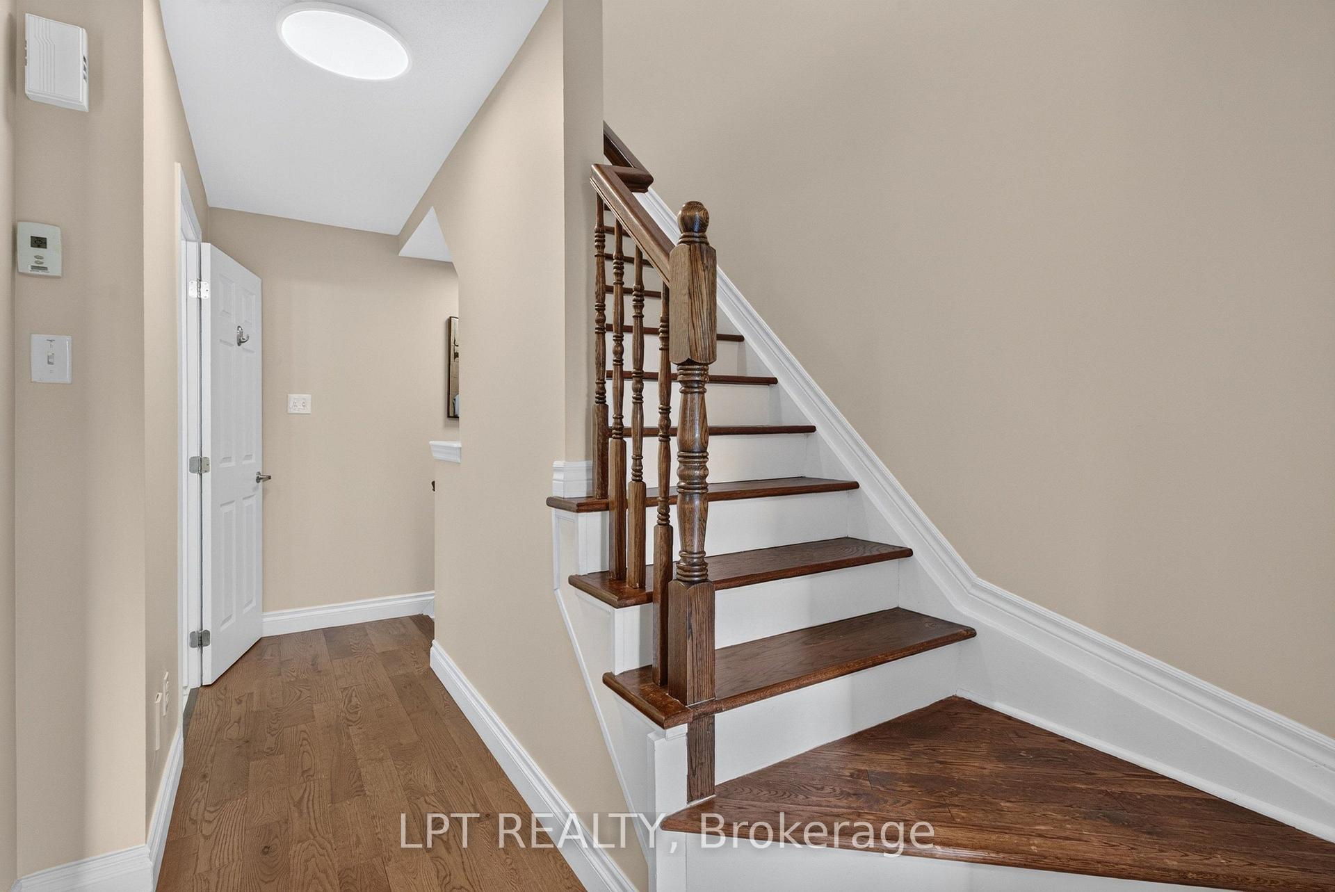 Photo 20 of 166 Sunshine Crescent, Ottawa, Notting Hill/Summerside — HOMEH