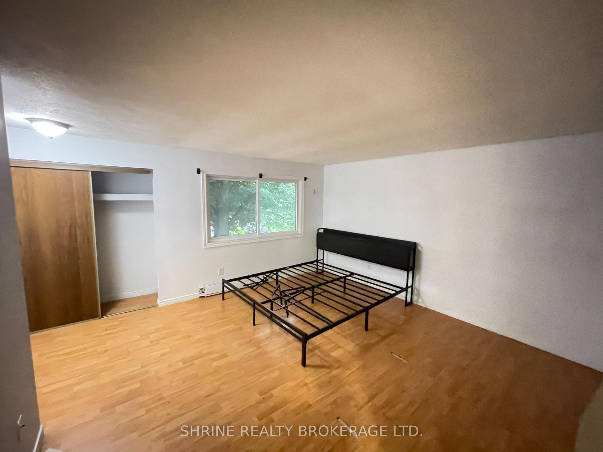 Photo 7 of 98 Monmore Road, London, North F — HOMEH