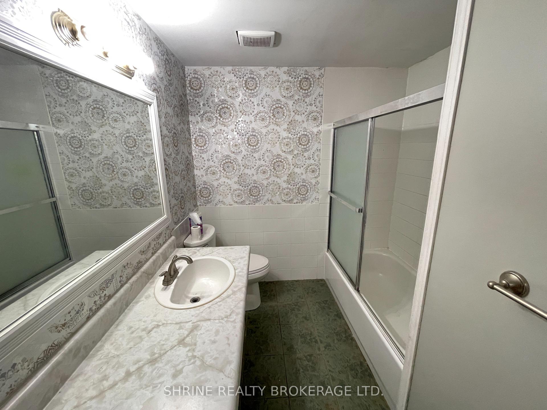 Photo 13 of 98 Monmore Road, London, North F — HOMEH