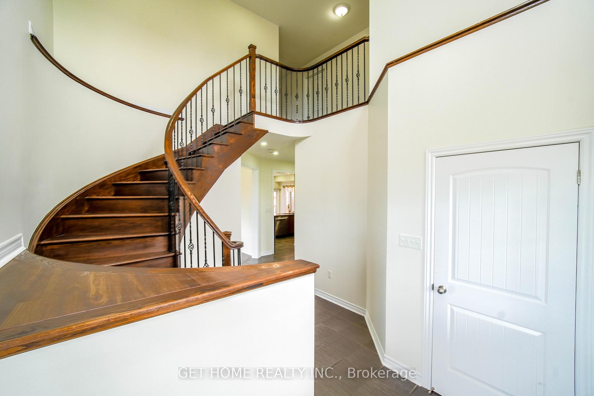 Photo 6 of 1809 Jack Glen Street, Oshawa, Taunton — HOMEH