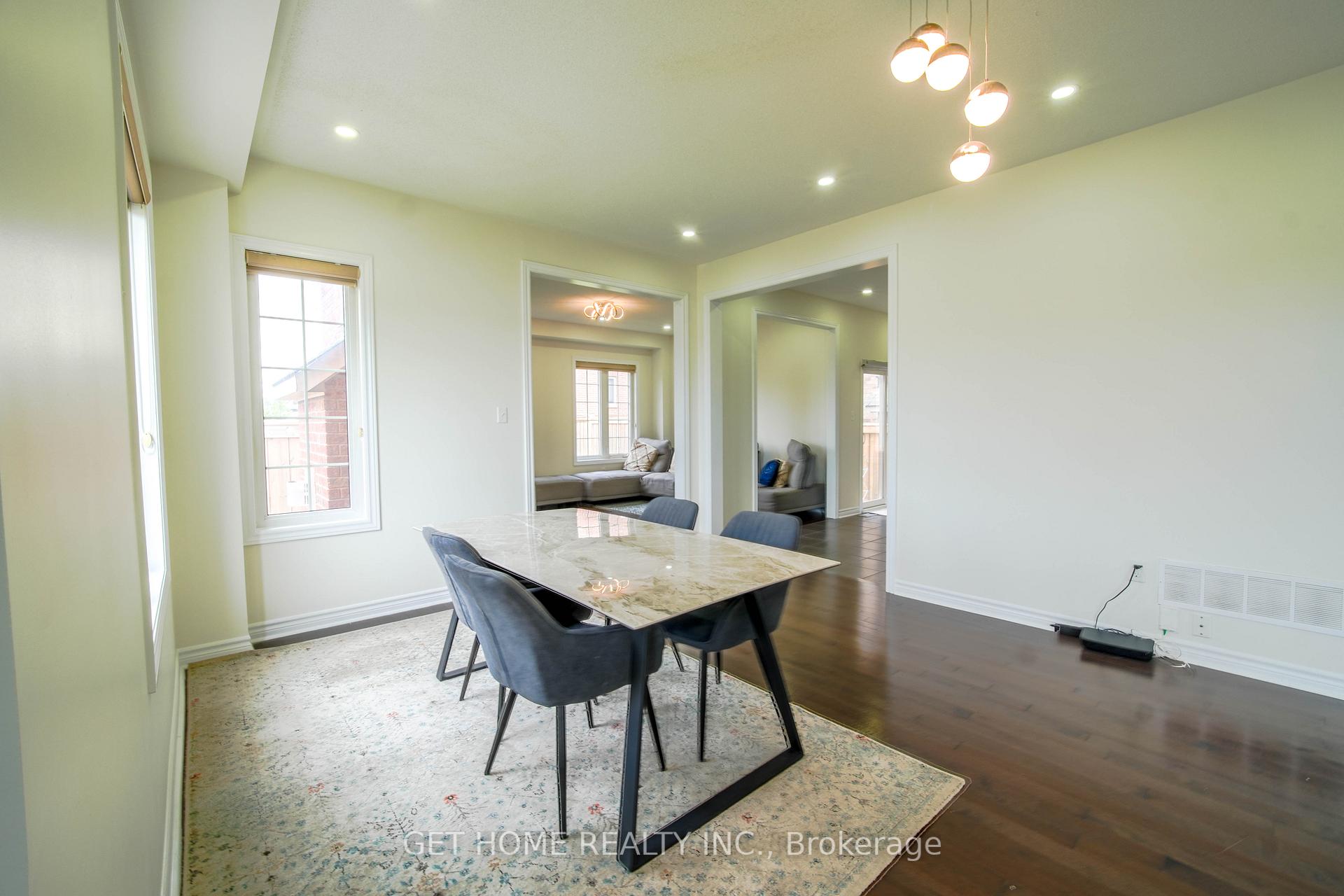 Photo 9 of 1809 Jack Glen Street, Oshawa, Taunton — HOMEH