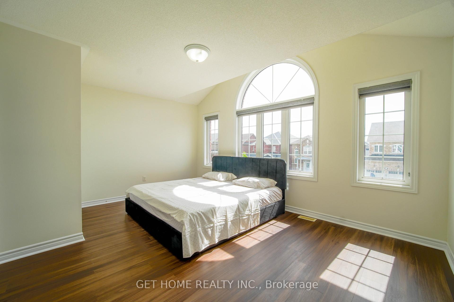 Photo 30 of 1809 Jack Glen Street, Oshawa, Taunton — HOMEH