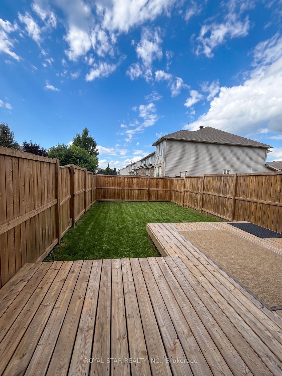 Photo 14 of 233 Jersey Tea Circle, Ottawa, Riverside South/Gloucester Glen — HOMEH