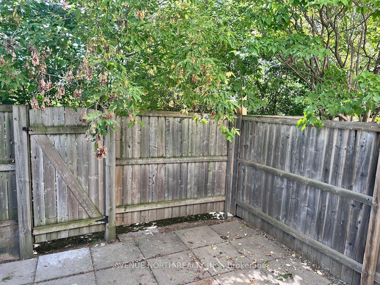 Photo 8 of Unit 7, 1370 Foxwell Street, Ottawa, Pineview — HOMEH