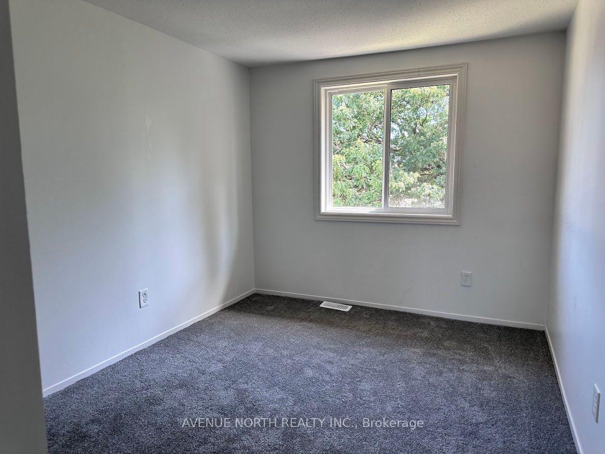 Photo 13 of 1469 Foxwell Street, Ottawa, Pineview — HOMEH