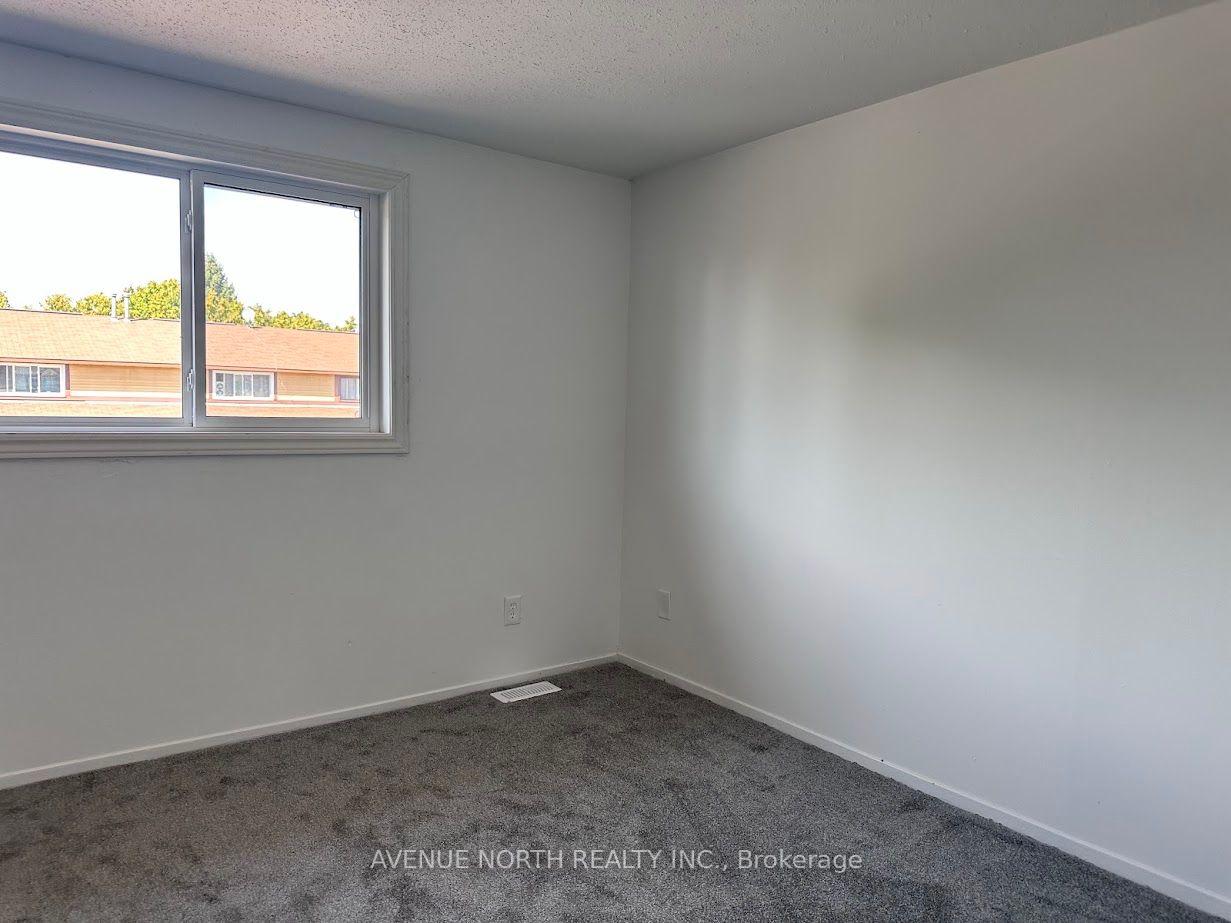 Photo 14 of 1469 Foxwell Street, Ottawa, Pineview — HOMEH