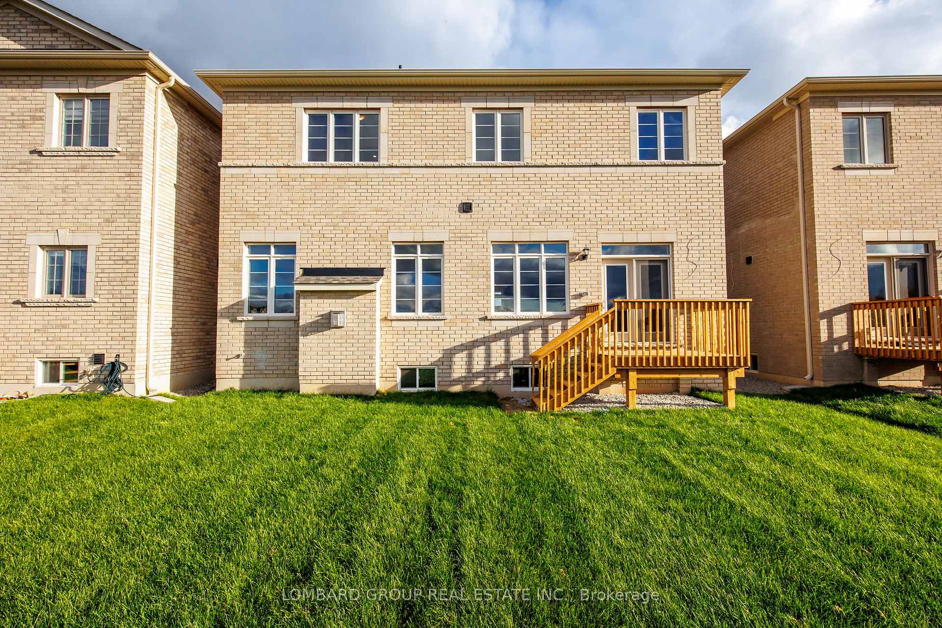 Photo 5 of 37 North Park Boulevard, Oakville, Glenorchy — HOMEH