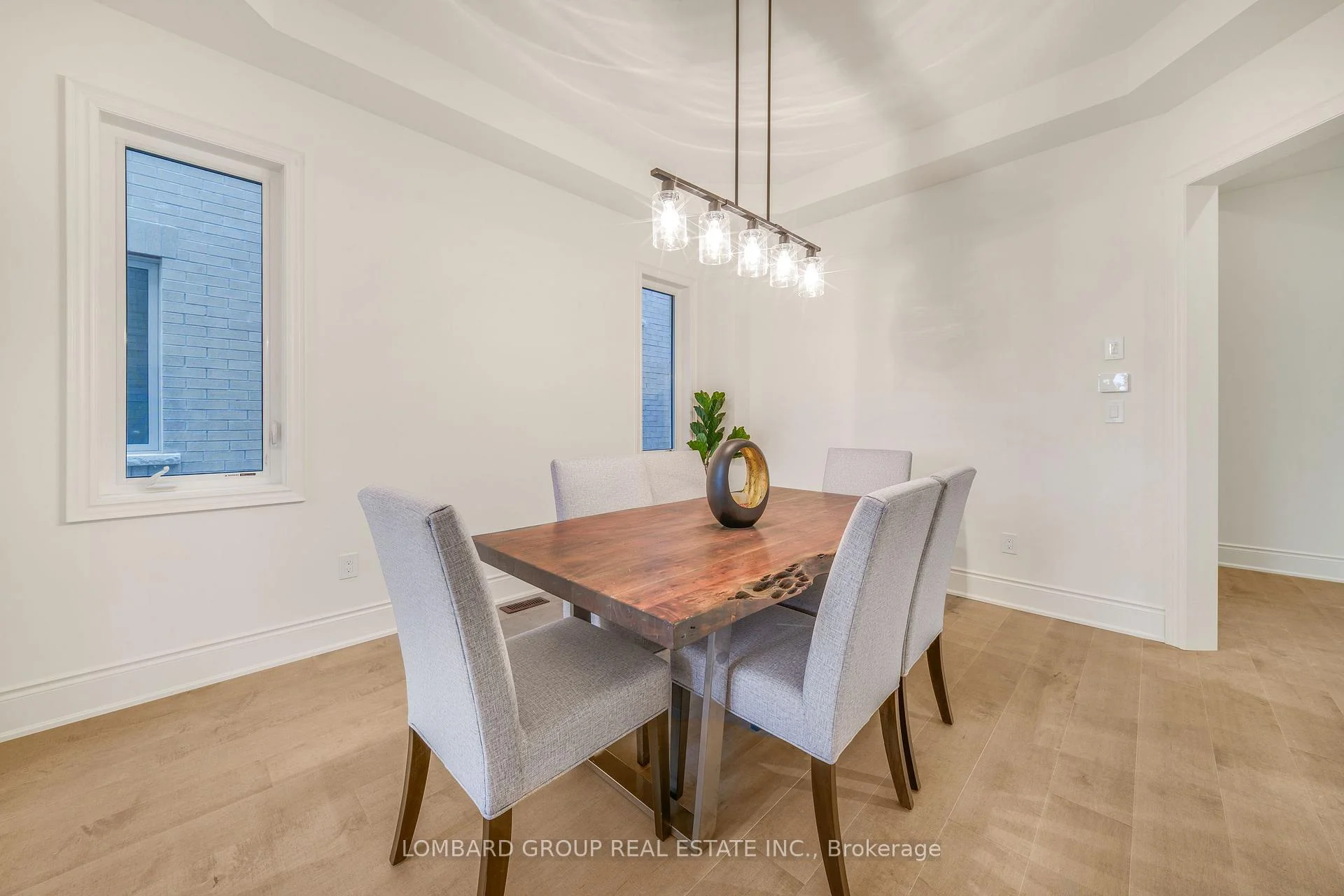Photo 16 of 37 North Park Boulevard, Oakville, Glenorchy — HOMEH