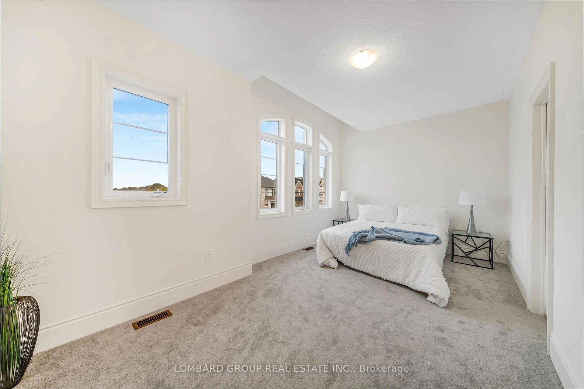 Photo 42 of 37 North Park Boulevard, Oakville, Glenorchy — HOMEH