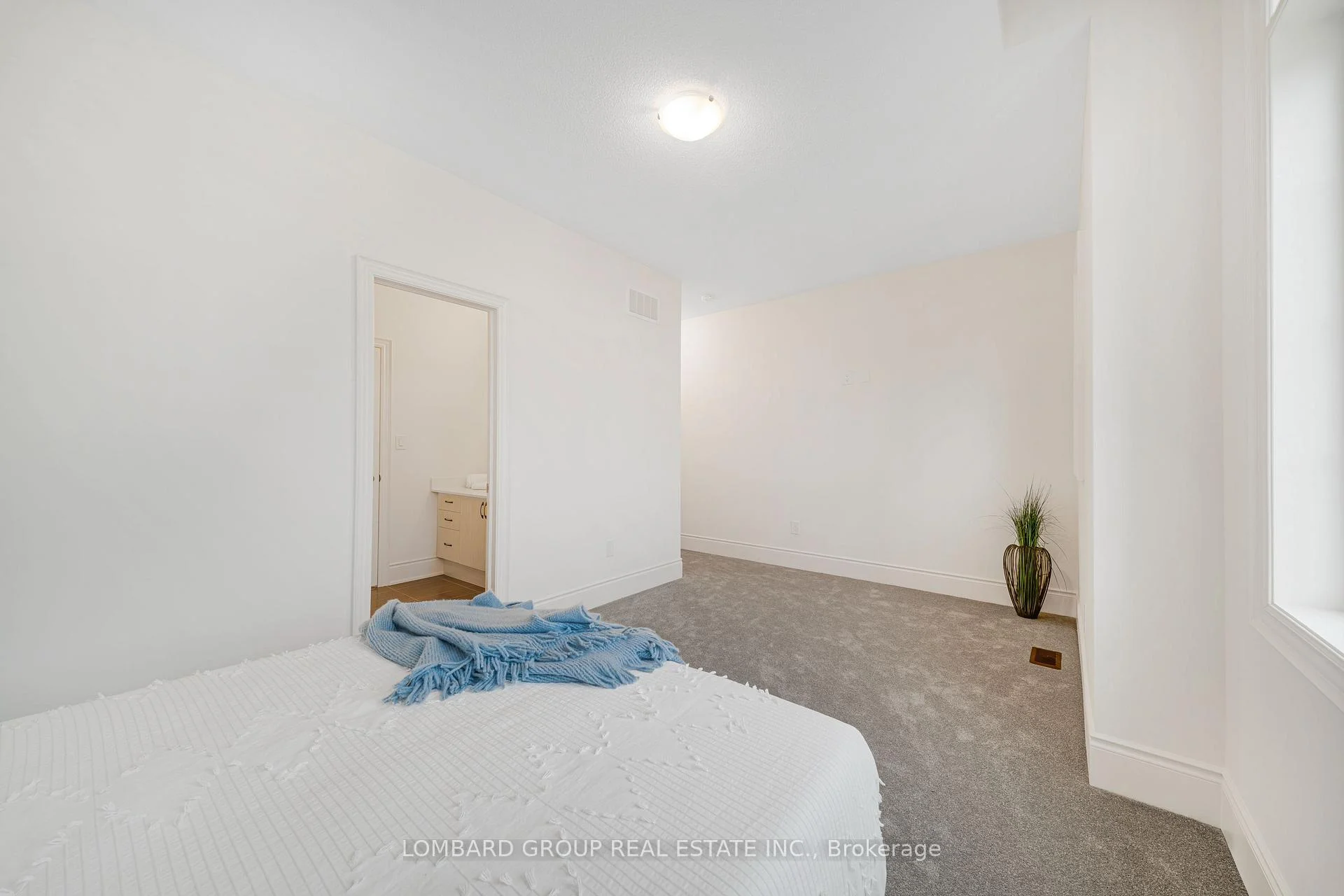 Photo 43 of 37 North Park Boulevard, Oakville, Glenorchy — HOMEH