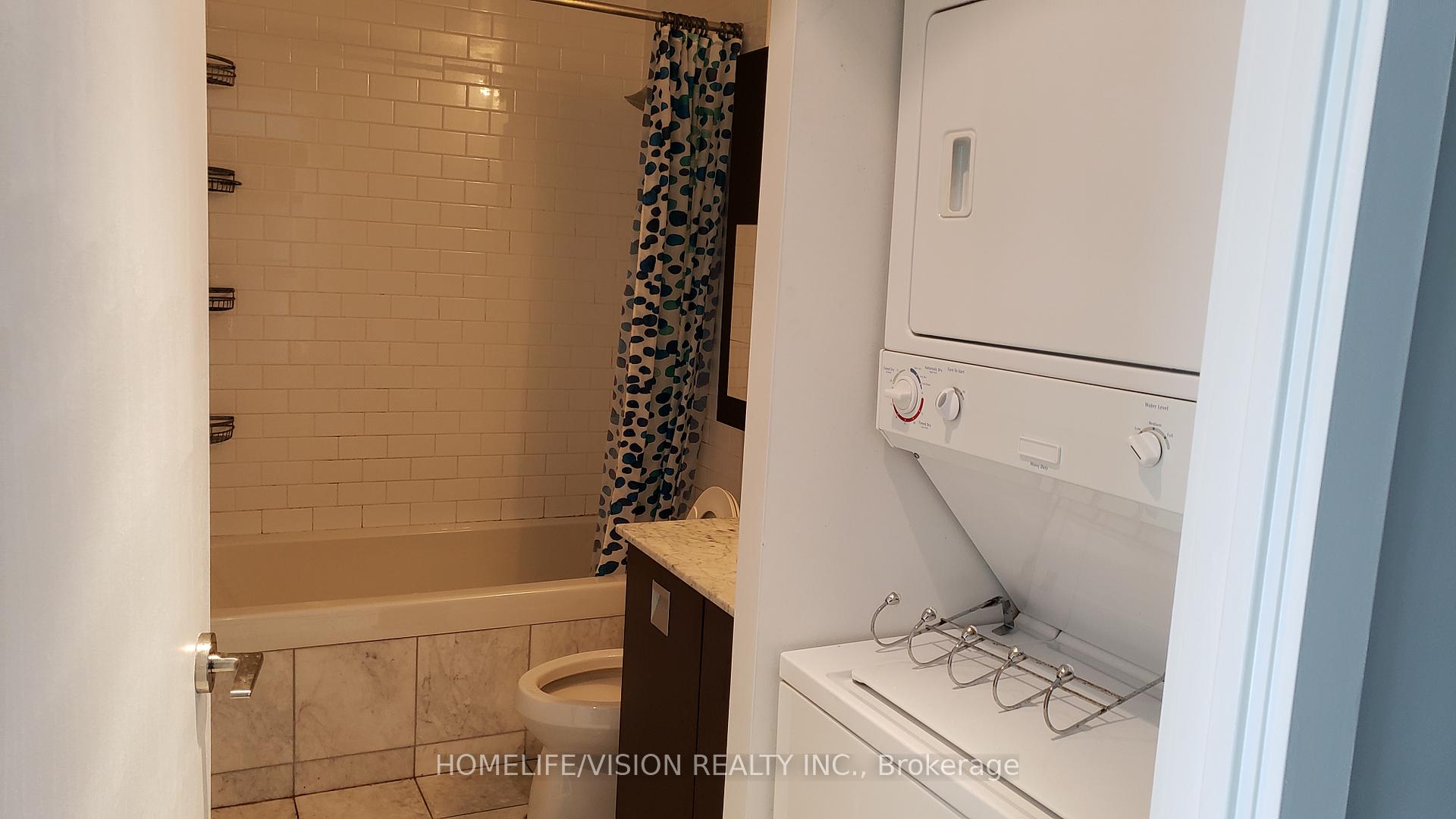 Photo 10 of Unit 2008, 33 Charles Street E, Toronto, Church-Yonge Corridor — HOMEH