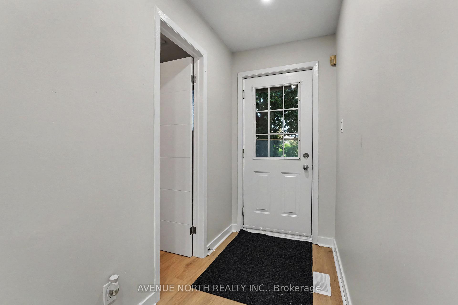 Photo 5 of 85 Birmingham Private, Ottawa, Redwood Park — HOMEH