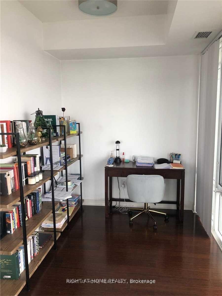 Photo 5 of Unit 911, 360 Square One Drive, Mississauga, City Centre — HOMEH