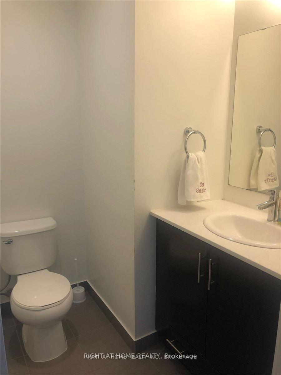 Photo 7 of Unit 911, 360 Square One Drive, Mississauga, City Centre — HOMEH