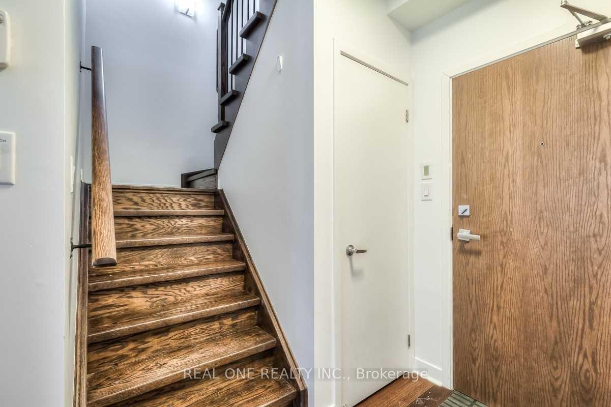 Photo 6 of Unit Th23 C, 370 Square One Drive, Mississauga, City Centre — HOMEH
