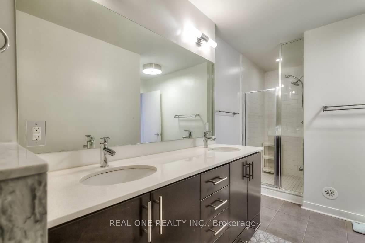Photo 10 of Unit Th23 C, 370 Square One Drive, Mississauga, City Centre — HOMEH