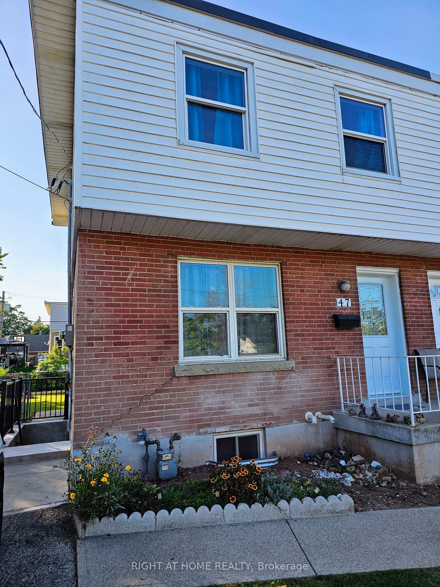 Photo 17 of 47 Eastvale Place, Hamilton, McQuesten — HOMEH