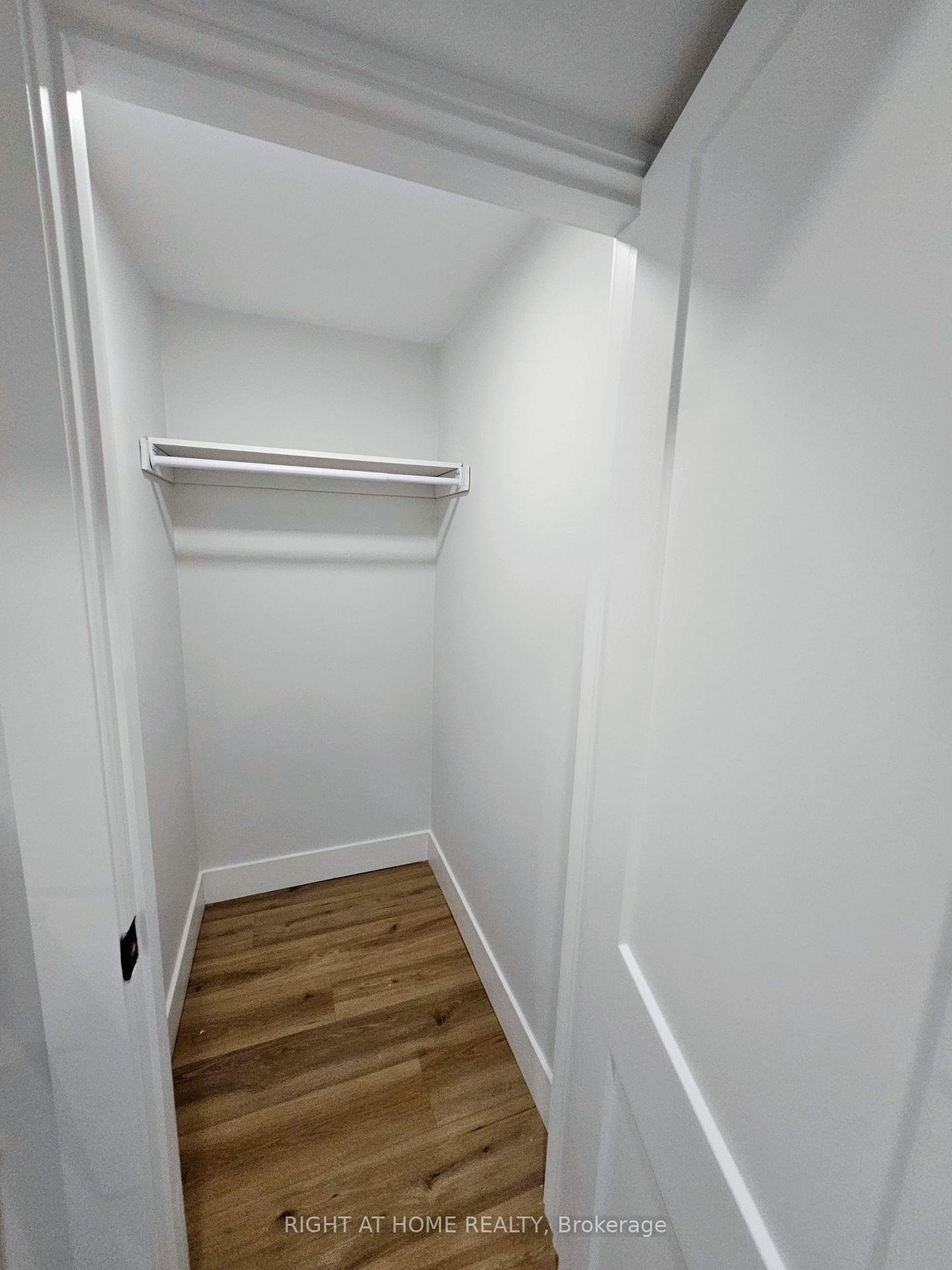 Photo 14 of 47 Eastvale Place, Hamilton, McQuesten — HOMEH