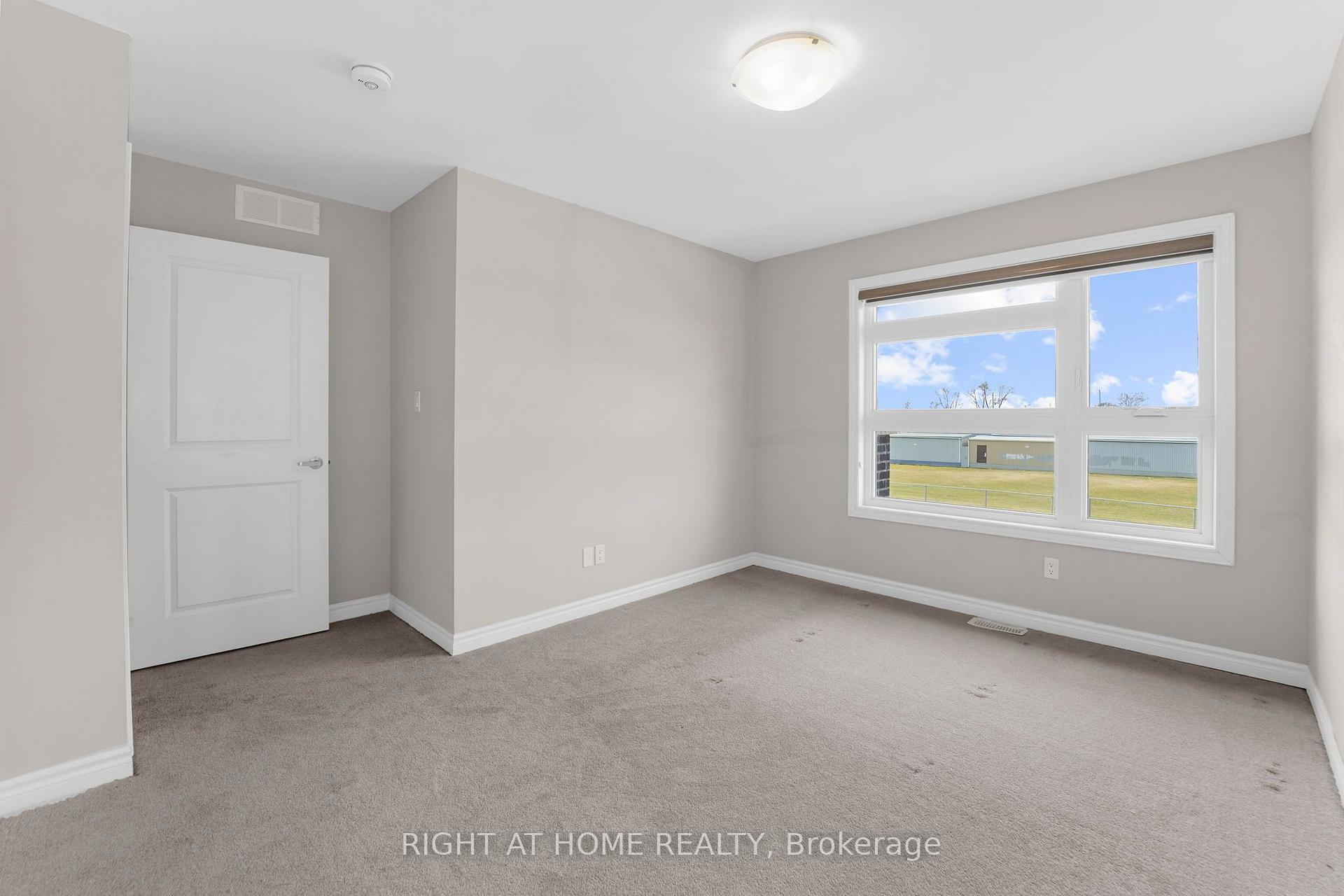 Photo 16 of 107 Louise Street, Welland, Lincoln/Crowland — HOMEH