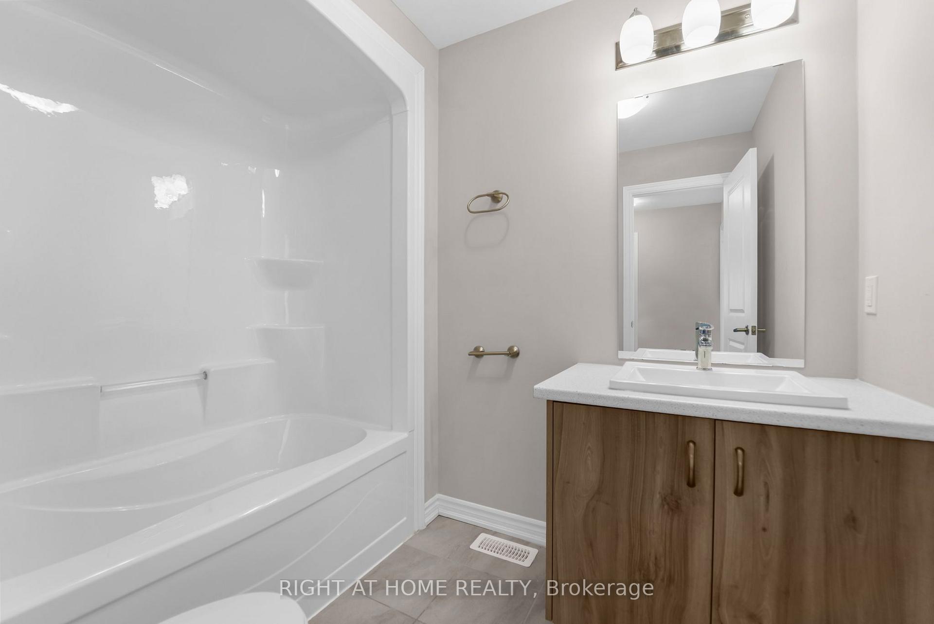 Photo 22 of 107 Louise Street, Welland, Lincoln/Crowland — HOMEH