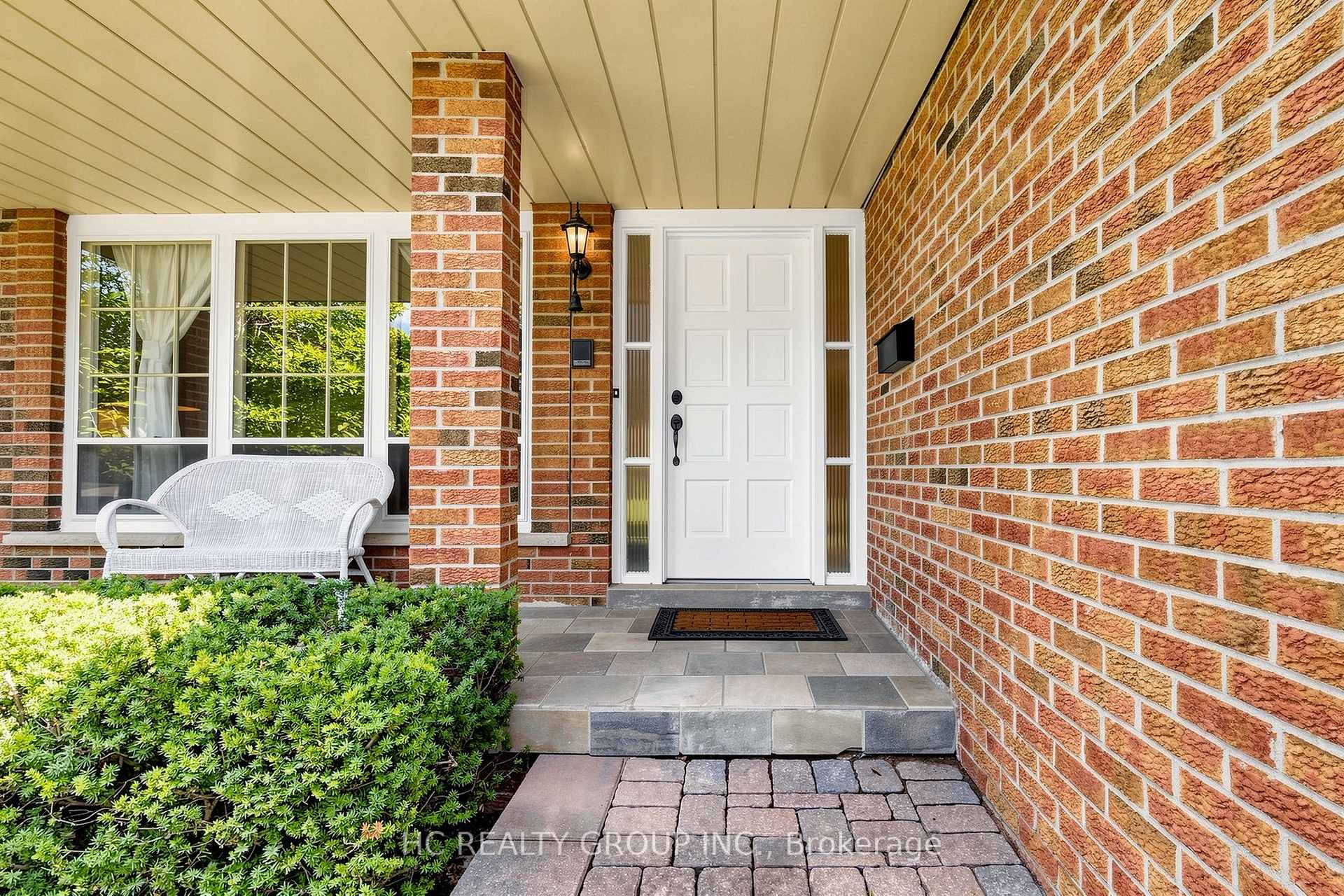 Photo 4 of 5 Standish Crescent, Markham, Sherwood-Amberglen — HOMEH
