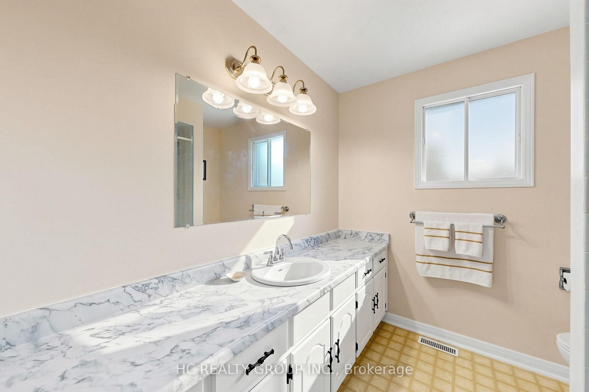 Photo 28 of 5 Standish Crescent, Markham, Sherwood-Amberglen — HOMEH