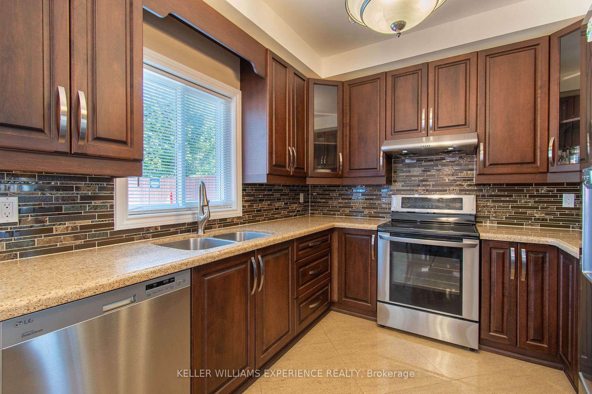 Photo 17 of 1950 Mill Street, Innisfil, Alcona — HOMEH