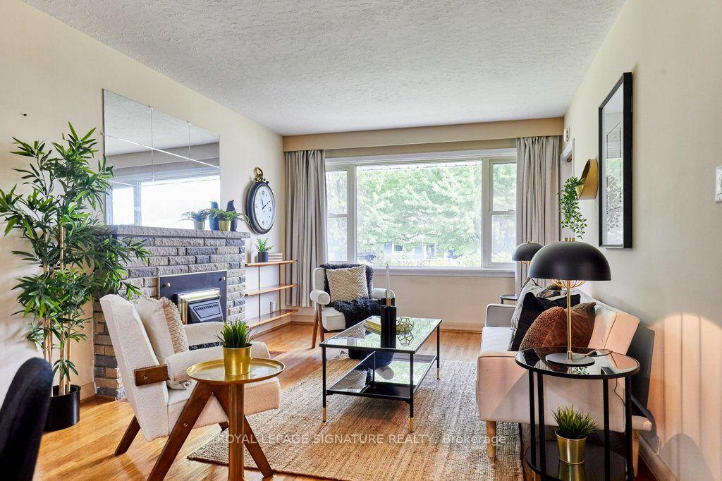 Photo 2 of 74 Forest Road, Ajax, South East — HOMEH