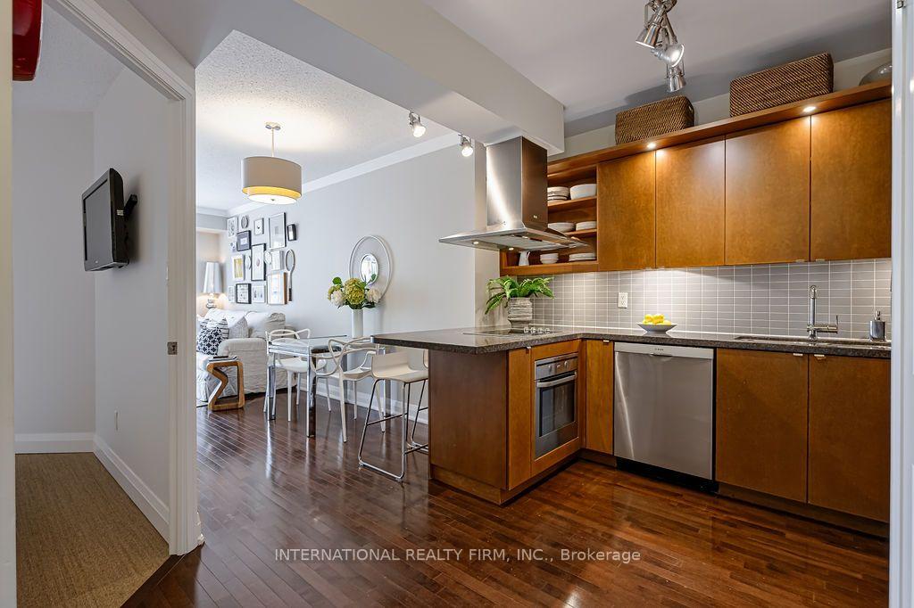 Photo 10 of Unit 204, 1430 Yonge Street, Toronto, Yonge-St. Clair — HOMEH