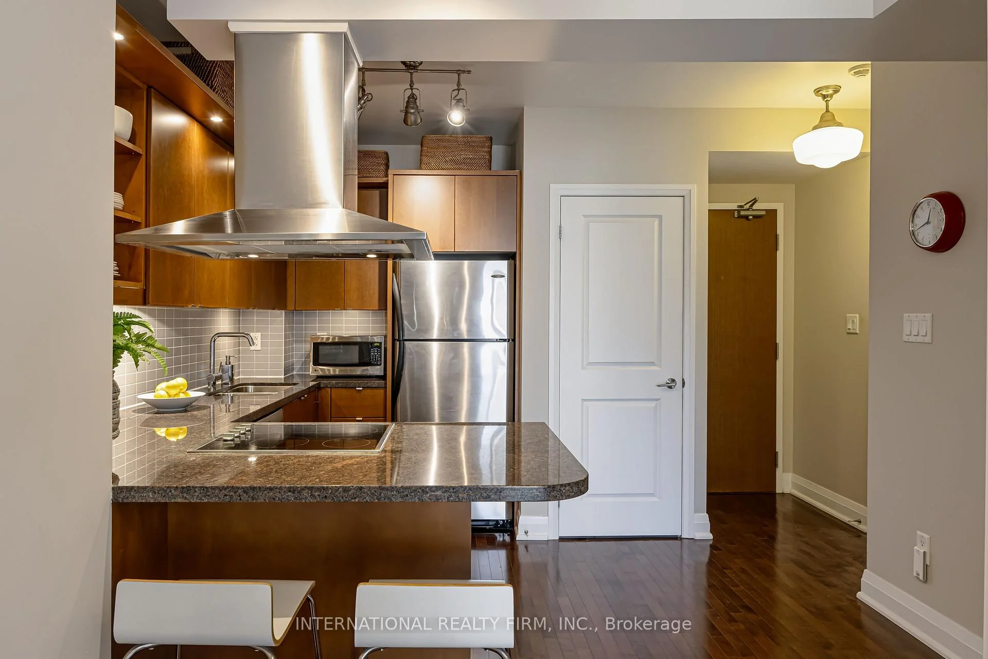 Photo 6 of Unit 204, 1430 Yonge Street, Toronto, Yonge-St. Clair — HOMEH