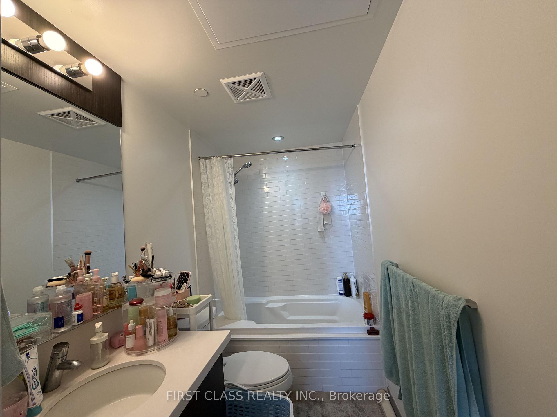 Photo 10 of Unit 4201, 21 Widmer Street, Toronto, Waterfront Communities — HOMEH
