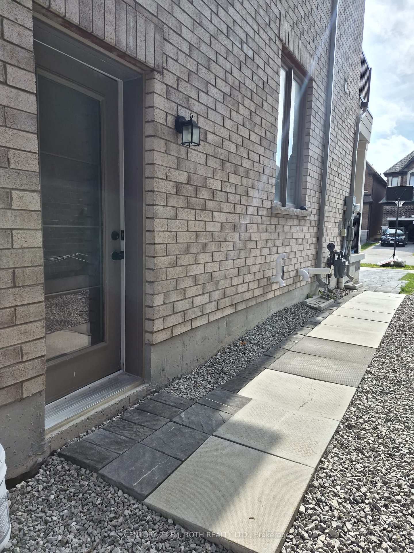 Photo 3 of Unit Basement, 2129 Wilson Street, Innisfil, Alcona — HOMEH