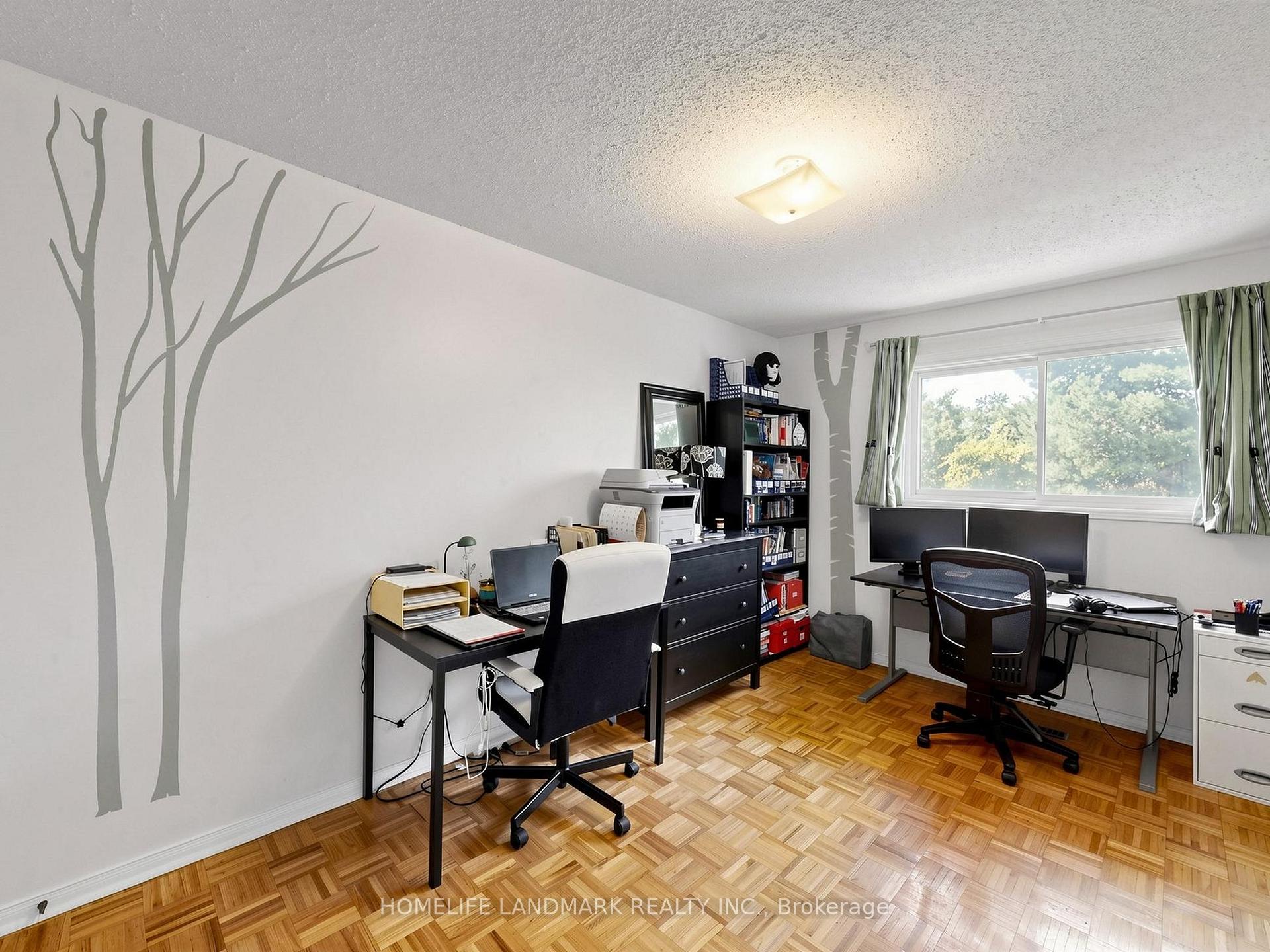 Photo 20 of 52 Queensmill Court, Richmond Hill, Doncrest — HOMEH