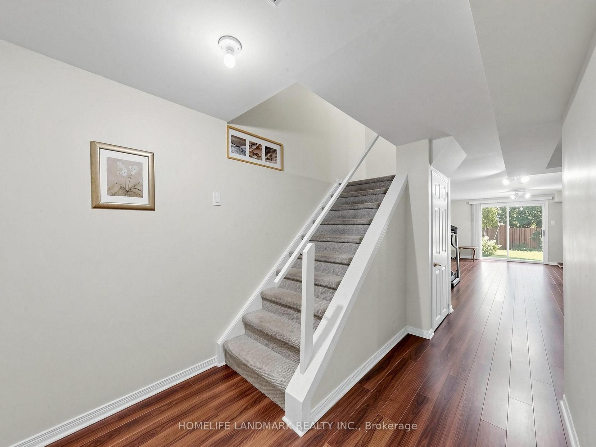 Photo 24 of 52 Queensmill Court, Richmond Hill, Doncrest — HOMEH