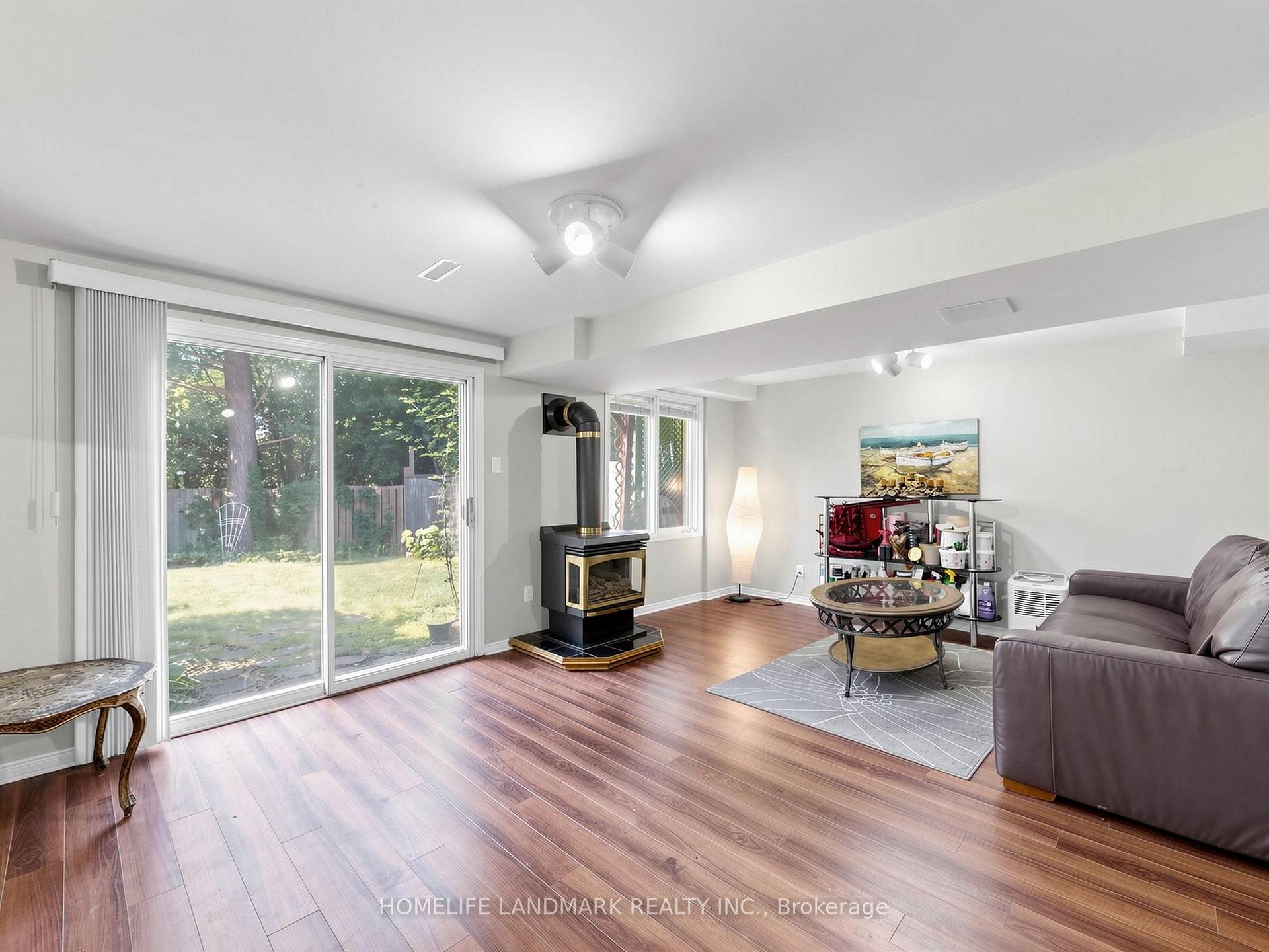 Photo 25 of 52 Queensmill Court, Richmond Hill, Doncrest — HOMEH