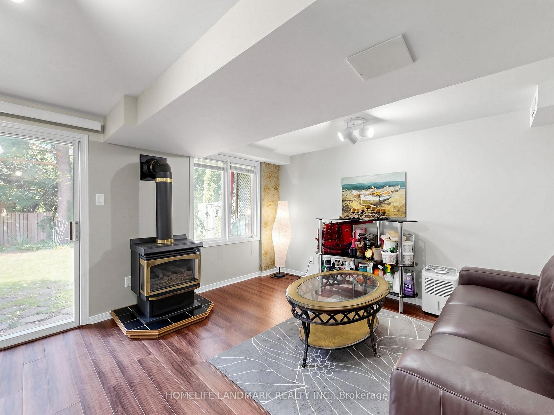 Photo 26 of 52 Queensmill Court, Richmond Hill, Doncrest — HOMEH