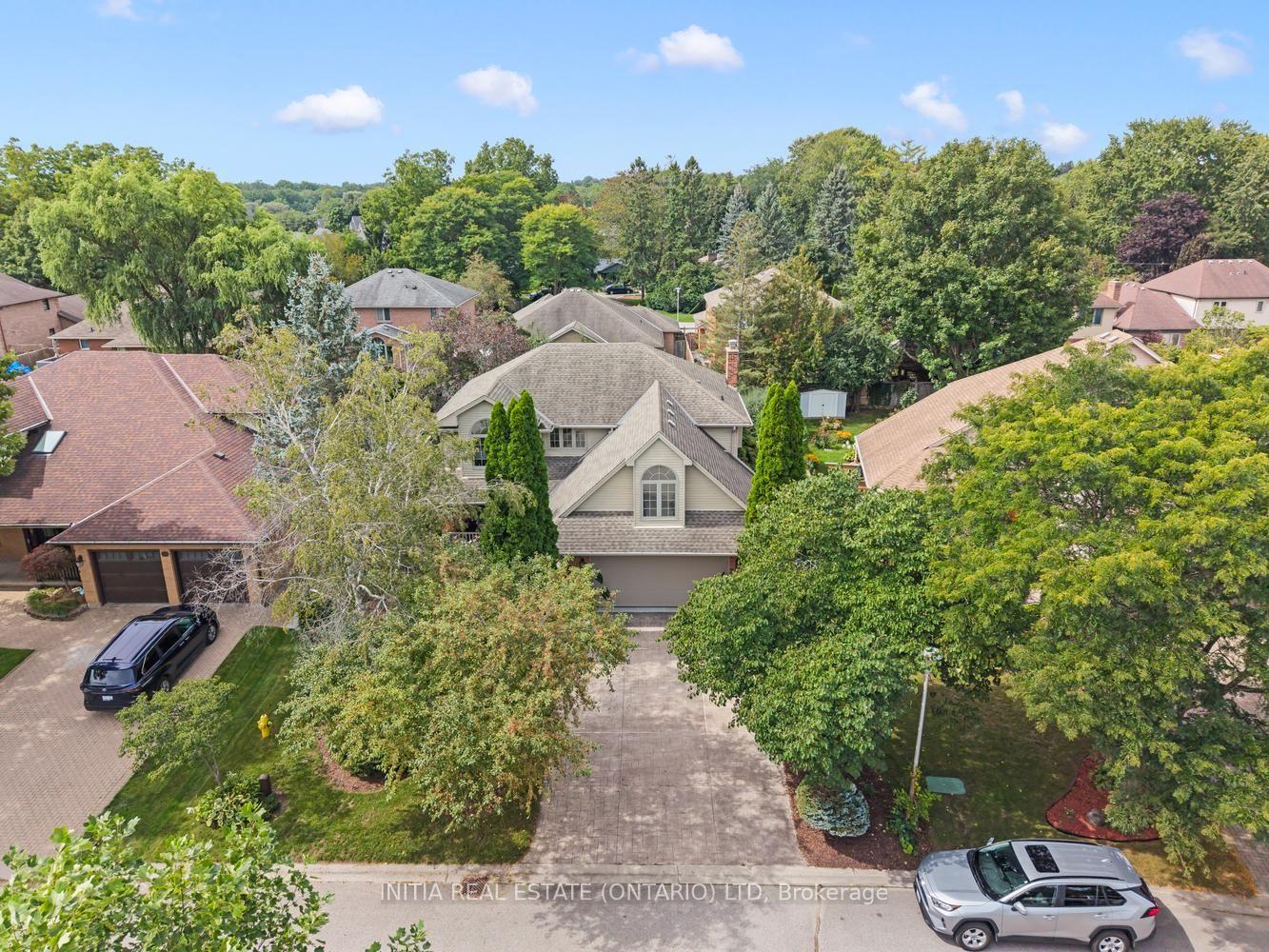Photo 3 of 82 Masonville Crescent, London, North G — HOMEH