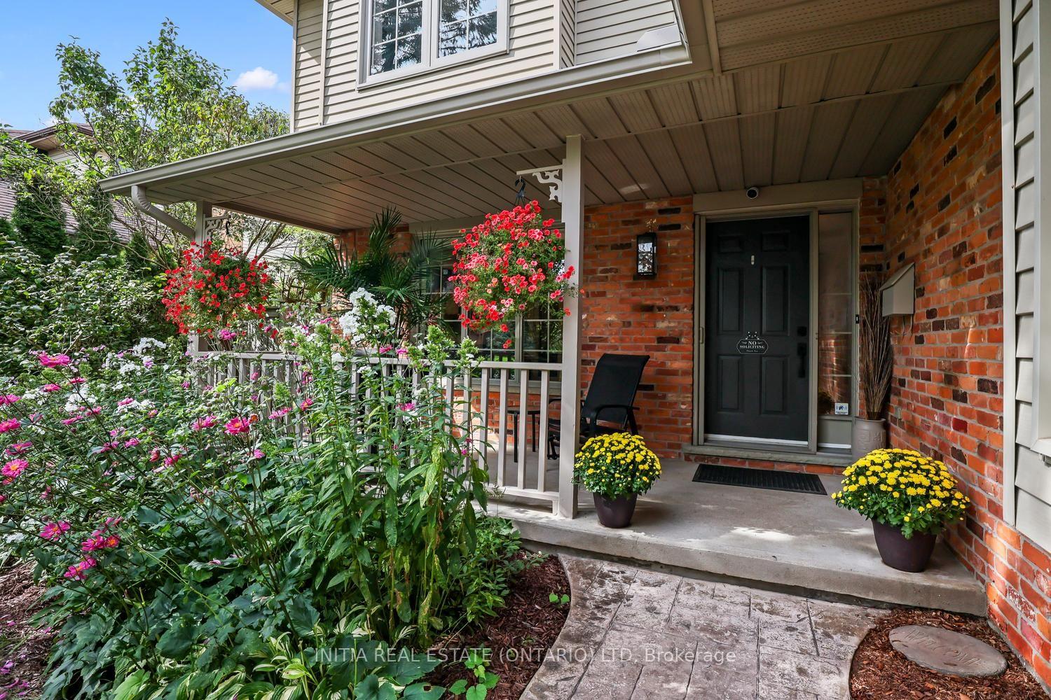 Photo 5 of 82 Masonville Crescent, London, North G — HOMEH
