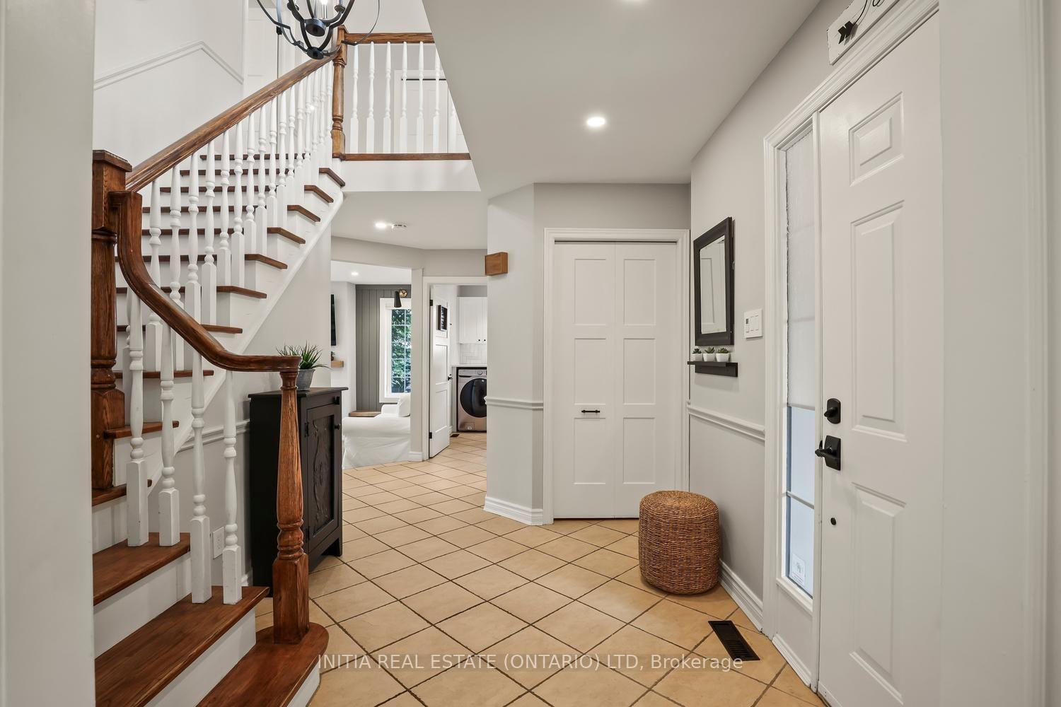 Photo 6 of 82 Masonville Crescent, London, North G — HOMEH