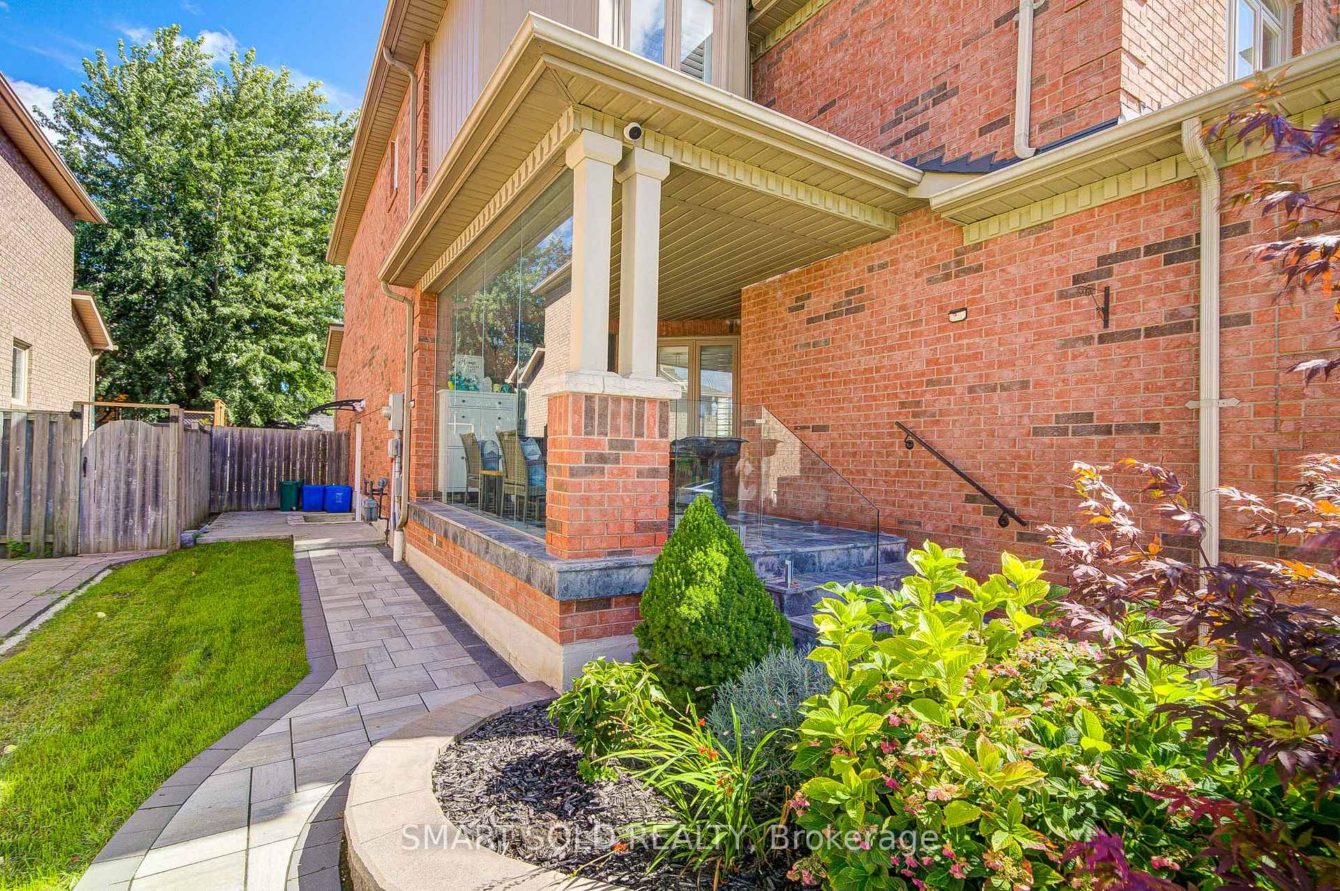Photo 7 of 157 Waller Street, Whitby, Rolling Acres — HOMEH