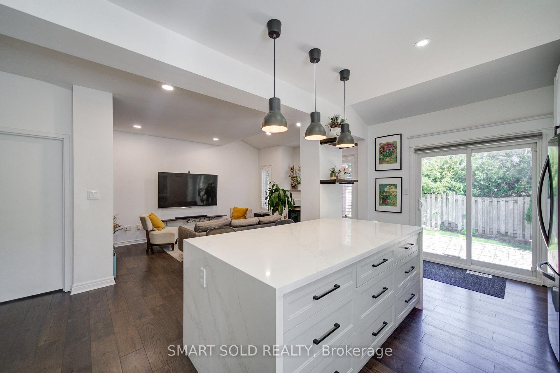 Photo 16 of 157 Waller Street, Whitby, Rolling Acres — HOMEH