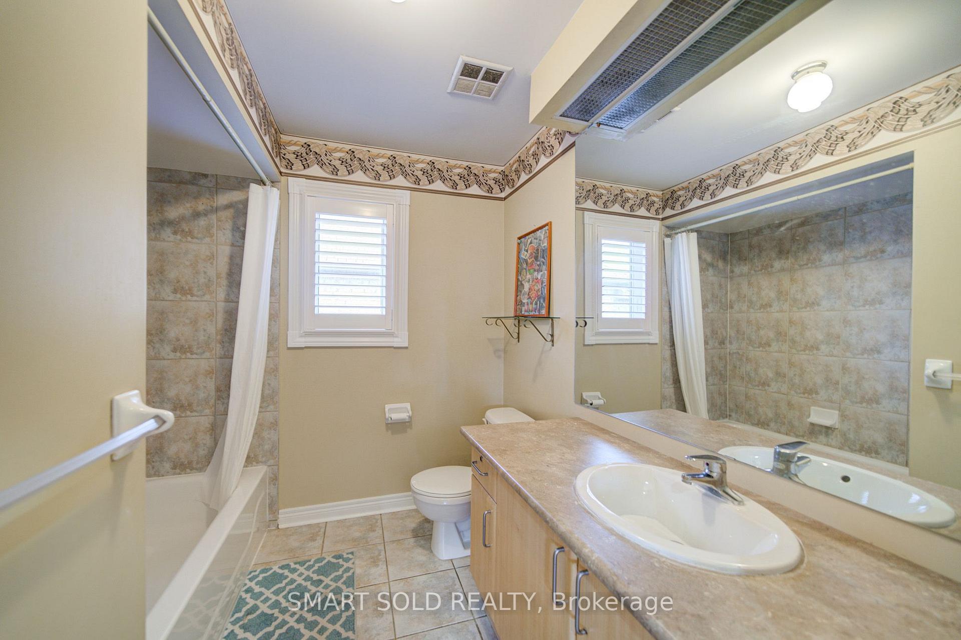 Photo 32 of 157 Waller Street, Whitby, Rolling Acres — HOMEH